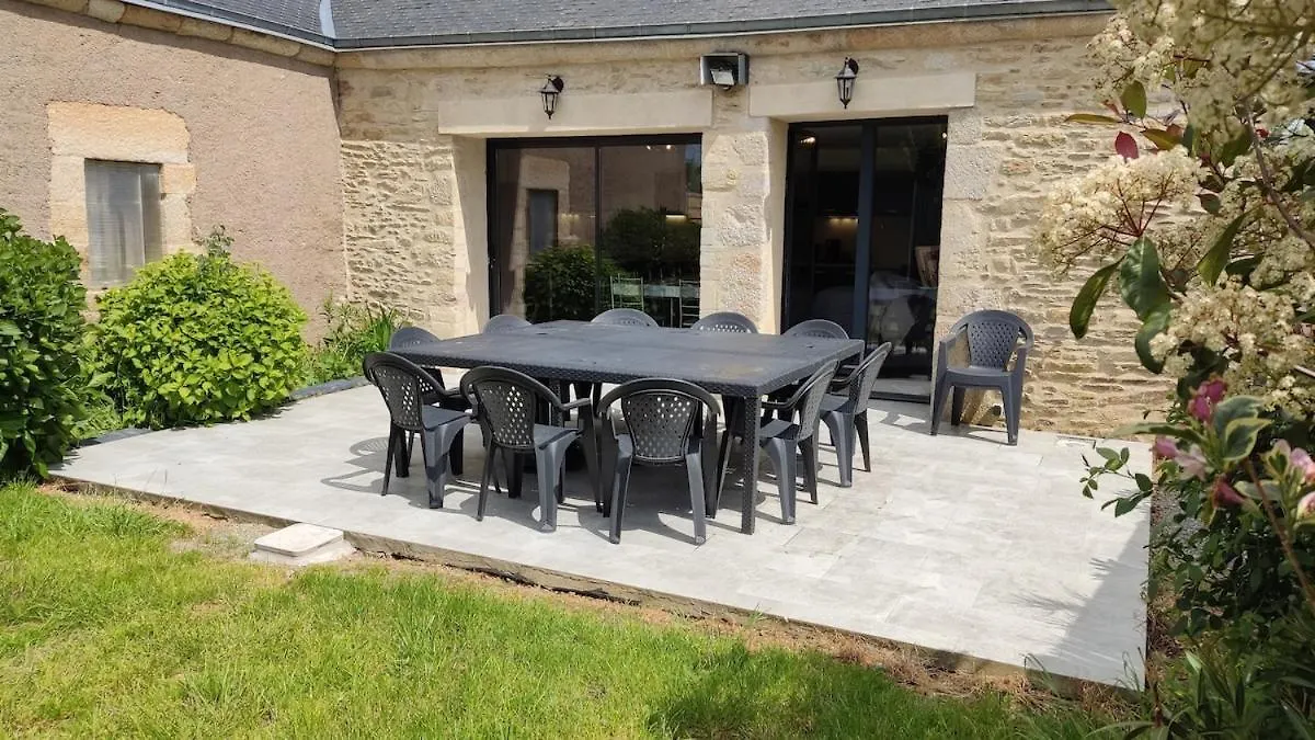 Gite Confortable 12 Pers A 15 Minutes Des Plages Peaule